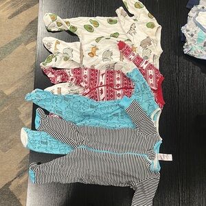 Old Navy Kids One Pieces Footies - Multicolor Set